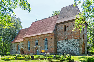 Ahrenshagen, Dorfkirche